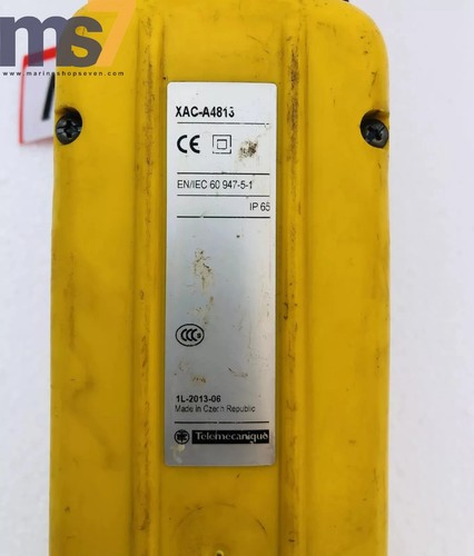 SCHNEIDER ELECTRIC XAC-A4813 OVERHEAD CRANE REMOTE CONTROL PENDANT 4 BUTTON - Picture 7 of 7