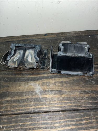 79-83 Toyota Hilux Pickup Truck SR5 B Pillar Cab Vent Covers Trim Bezel OEM USED - Picture 4 of 7
