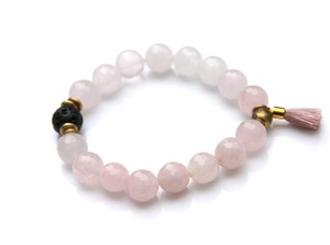 Rose-quartz-Bracelet-handmade-essential-oil-diffuser-healing-clears-negativity