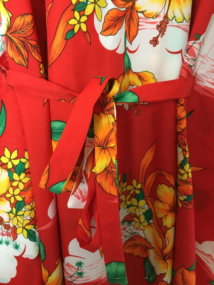 Vintage Pili Kai Honolulu Muʻumuʻu Dress Floral Hawaiian Aloha Maxi MuuMuu - Image 3 of 4