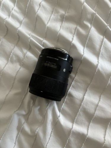 Sigma 35mm f/1.4 DG HSM ART Lens for Canon EF Mount w/ soft case No Box - Picture 5 of 5