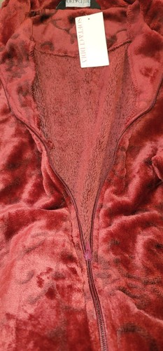 Soft & Cuddly Red Women's Plus Sz 2X Housecoat Bathrobe Zip Lounge Plush Comfy - Picture 4 of 7
