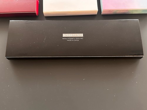 Integrity Toys Doll Accessory Shoe Box empty - Picture 9 of 11