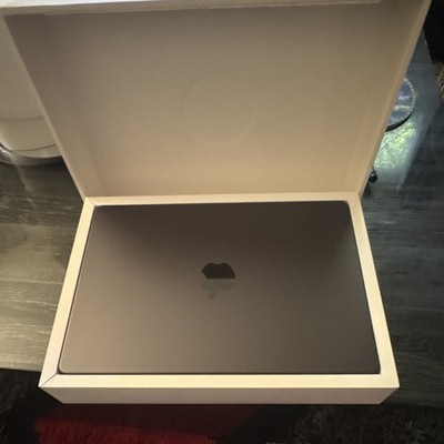Apple MacBook Pro 2024 M4 16GB RAM 1TB SSD 14.2'' Space Gray Laptop