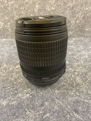 NIKON AF-S NIKKOR 18-105mm F3.5-5.6 G ED VR DX Lens + HB-32 - Picture 4 of 7