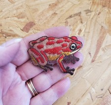 Frog - Nature - Red Striped Frog - Marsh - Embroidered Iron On Patch - Crafts
