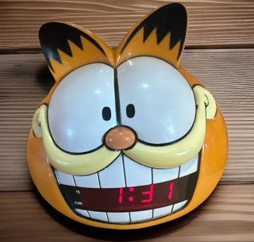 Reloj Despertador LED Digital Garfield Años 90 De Colección - Usado