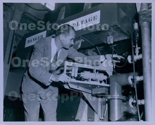 1949 Dr Edwin McMillan UC Atomic Scientist Adjusting Injector Press Photo