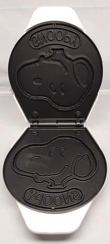 SALTON SNOOPY'S WAFFLE BAKER MAKER - 900 WATTS - MODEL WM-2 - WORKS WELL - Picture 2 of 8