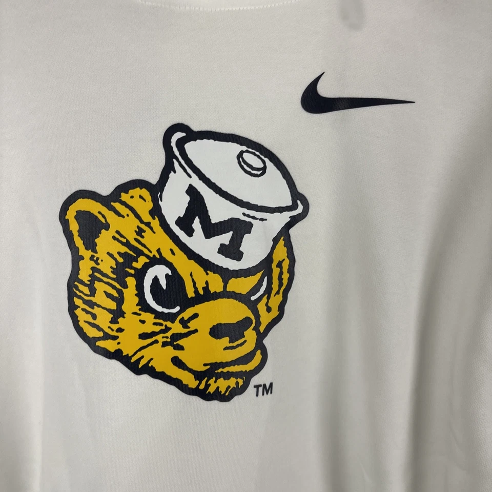 Nike Michigan Wolverines Legacy Logo Club Fleece Pullover Hoodie Size 3XL NWT - image 2 of 4