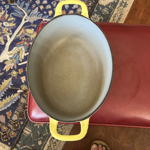 Vintage Descoware Belgium Yellow Enamel Oval Cast Iron Dutch Oven w Lid 3 Qt - Picture 7 of 17