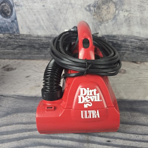 Dirt Devil M08230RED Red Handheld Vacuum Cleaner With Hose And Original Box EUC  - Picture 2 of 17