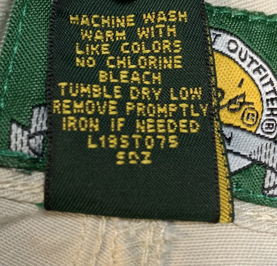 Bermuda de acampamento CABELAS feminina cáqui caminhada tamanho 8 costura interna 5,5” bolso com zíper em excelente estado usado - Imagem 4 de 4