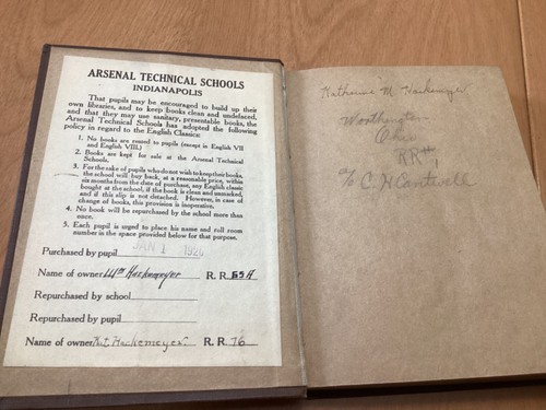 "EMERSON'S ESSAYS" MACMILLAN POCKET CLASSICS COPYRIGHT 1919 - Picture 2 of 9