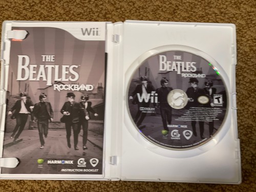 The Beatles Rock Band (Nintendo Wii, 2009) - Picture 2 of 3