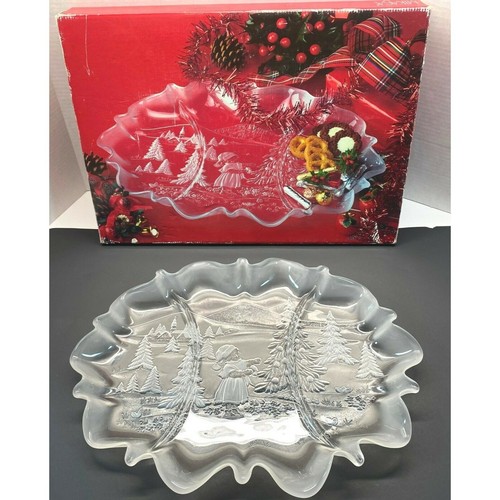 Mikasa Christmas Story Divided Relish Tray Frosted Glass Oval Platter Tree - Picture 4 of 12