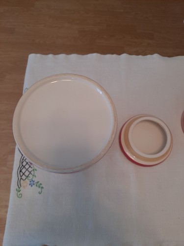 Red Roses Canister Set: Sugar, Coffee, Tea & Silicone Gaskets - Picture 12 of 19
