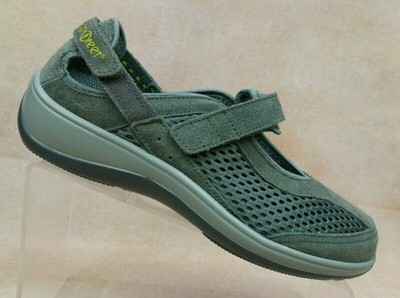 sanibel mary jane shoes