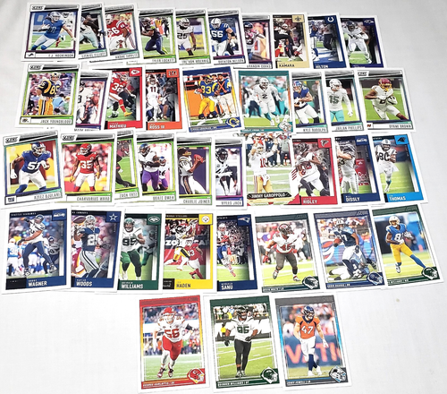 LOT OF 40 STAR & ROOKIE FOOTBALL CARDS