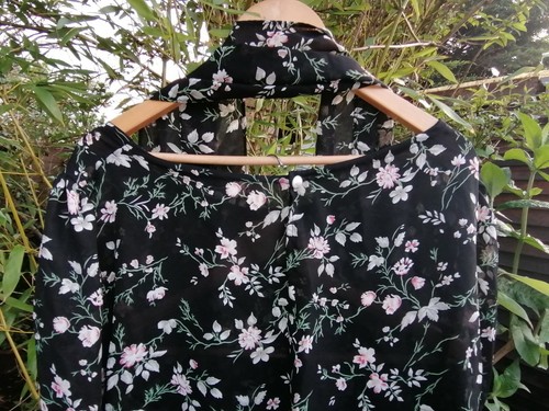 Black Cream Grey Plum Floral Skirt Suit top Blouse-24 26 28?SEE-THROUGH+60"scarf - Picture 11 of 12
