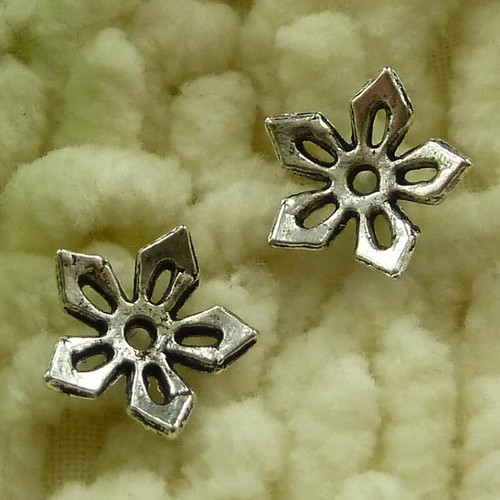 660 piezas Bonitas Tapas de Cuentas de Plata Tibetana 12X3MM S2890 HAZLO TÚ MISMO Joyería - Imagen 6 de 6