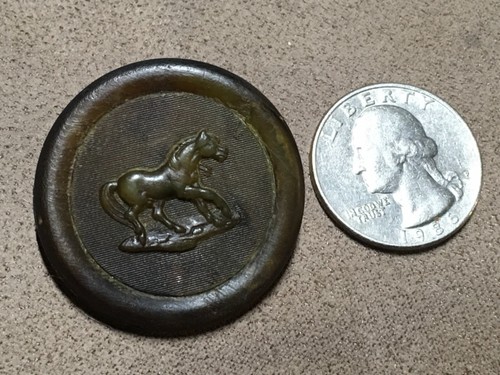 Antique Rare Button Horn Large NBS Horse Opalescent Shank Back Handsome - Picture 8 of 9