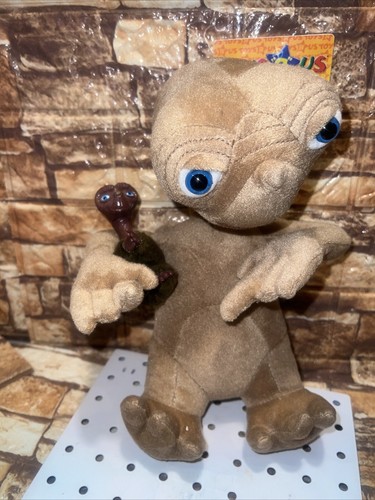Vintage 1980s ET Extra Terrestrial Clip on Grabber HUGGER Figure 3.5" & Plush - Picture 8 of 9