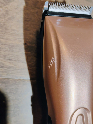 Pulse Li 5 Cord/Cordless Clipper oro rosa MODELLO DA ESPOSIZIONE - PER RICAMBI - Foto 5 di 12