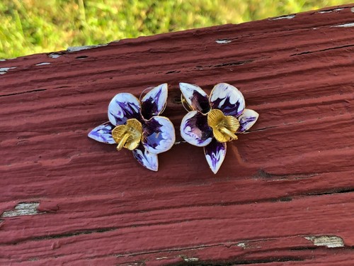 14Karat Gold Plated Purple Flower Earrings for Women - Elegant Stud Jewelry Gift - Picture 1 of 5