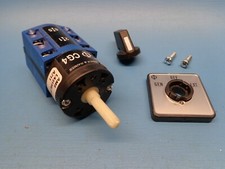 (1) CG4 A711-600 E KRAUS & NAIMER ROTARY SWITCH DPDT S00 440V CG4A711600E  