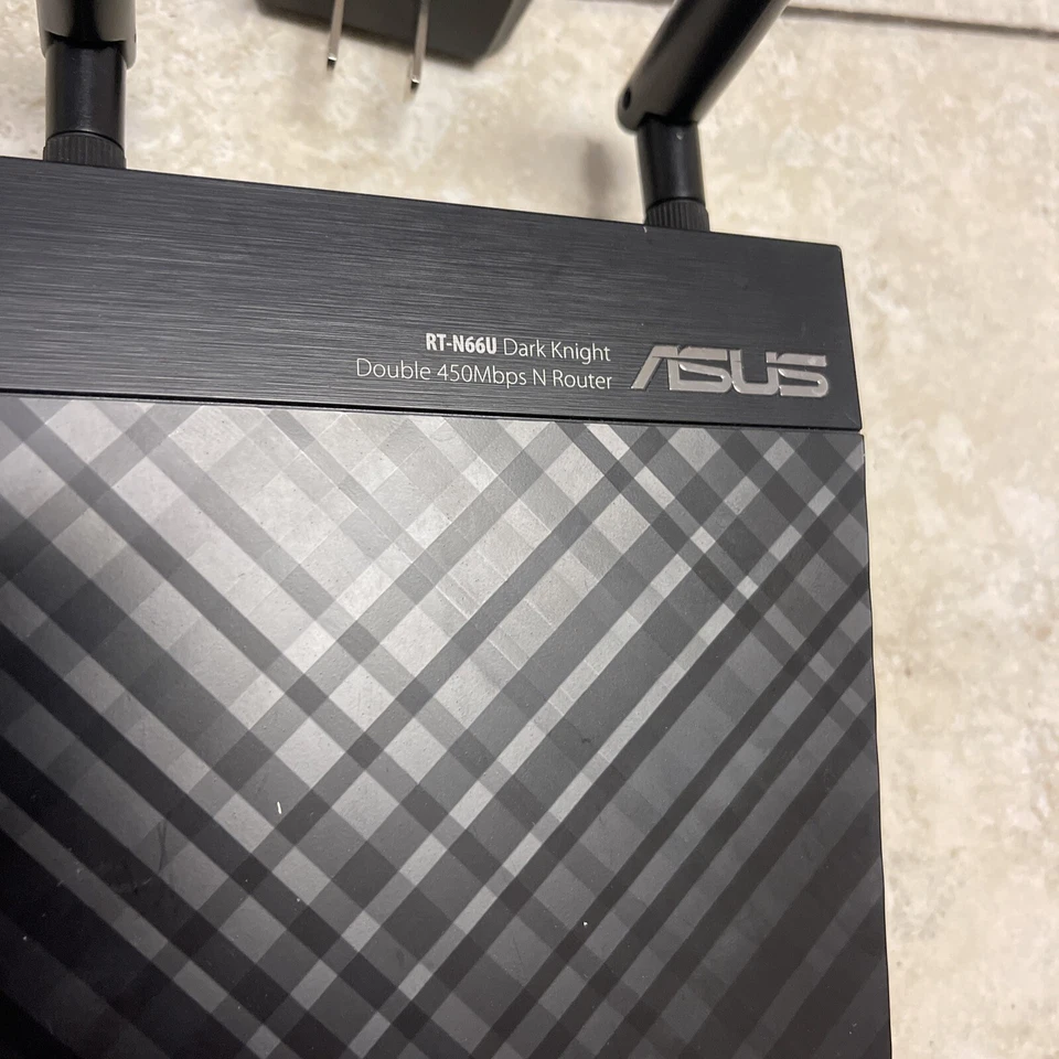 ASUS RT-N66U Dual-band Wireless N900 Gigabit Router Wi-Fi 802.11n 5GHz - Image 2 of 4
