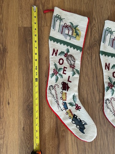 2er Set Vintage Nadelspitze NOEL Weihnachtsstrümpfe Samtrücken Geschenke Spielzeug - Bild 9 von 10