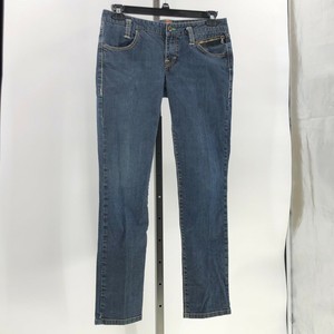 jeans with tag on zipper