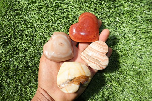 4 Piezas de Piedra de Ágata Tallada en Formas de Corazón en Varios Colores, Gritos de Sanación - Imagen 11 de 13