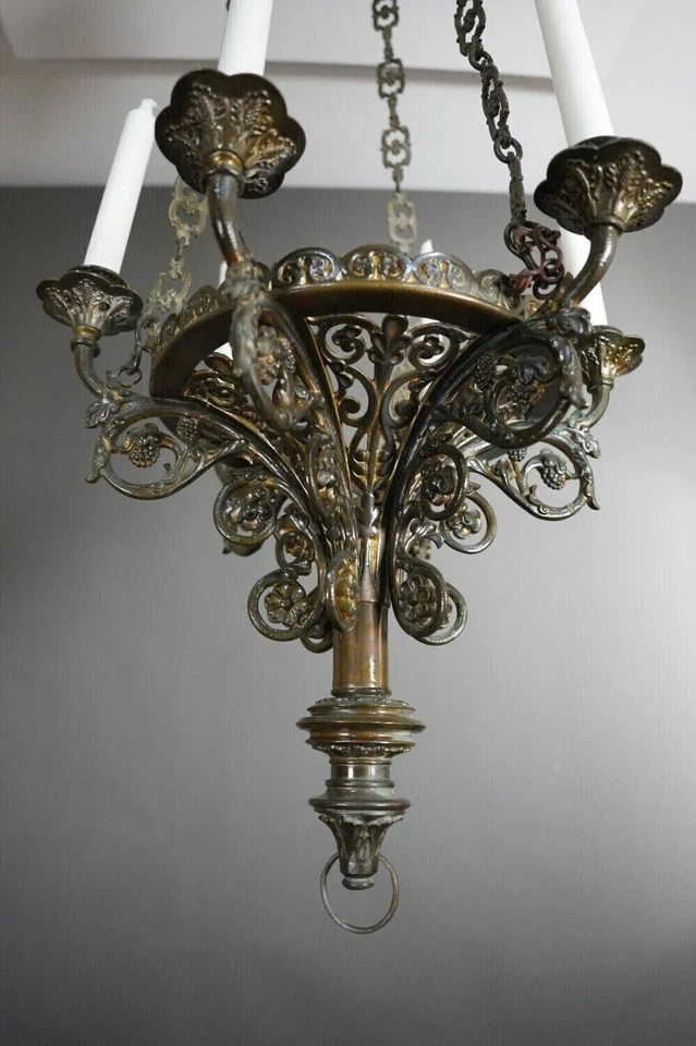 Antiguo candelabro iglesia renacimiento gótico - bronce ornamentado - 6 velas Ho Foto 2 de 4