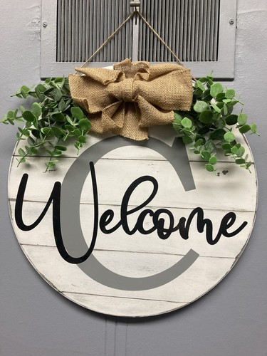 Hanging Welcome C Sign Rustic Look - Picture 2 of 2