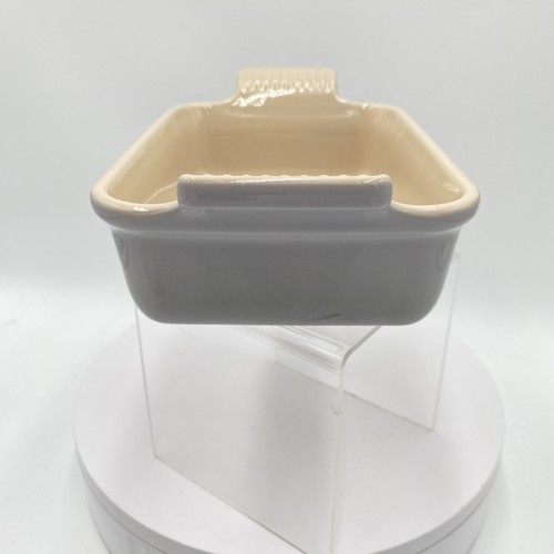 New Le Creuset Heritage Stoneware Small Rectangular Bake Dish 19cm/1qt Mist Grey - Picture 4 of 10