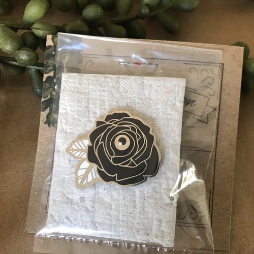 Black & Silver Creepy Rose Eyeball Lapel Pin ~Gothic Witchy Wednesday Flower~NEW - Picture 3 of 3
