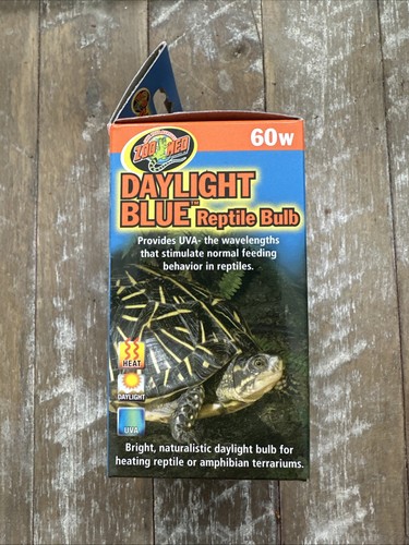 Zoo Med Daylight Blue Reptile Light Bulb (60 watt) DB-60 - Picture 4 of 6
