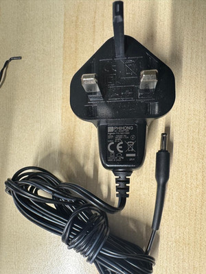 Phihong PSA105K-050 5V 1A AC/DC Netzteil Ladegerät - UK Stecker - Original OEM
