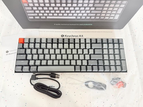 Keychron K4 V2 96% Wireless tactile Mechanical Keyboard Red Linear Gateron - Picture 2 of 9