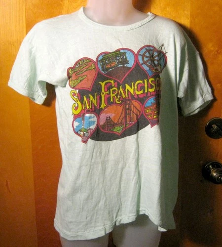 Vintage 1977 San Francisco Novelty Graphic Unisex Women T-Shirt Size Large