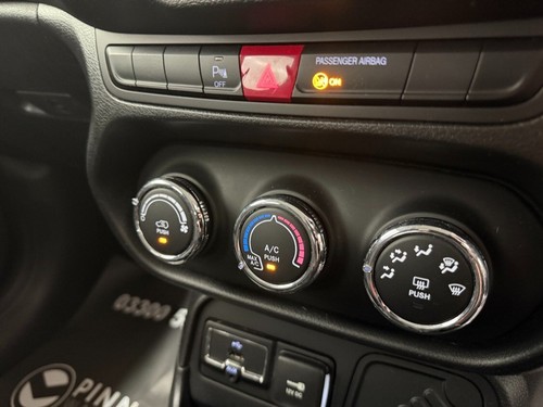 2016 Jeep Renegade 1.6 DAWN Of JUSTICE 5dr - SAT NAV - REAR SENSORS - FSH ESTATE - Picture 15 of 17