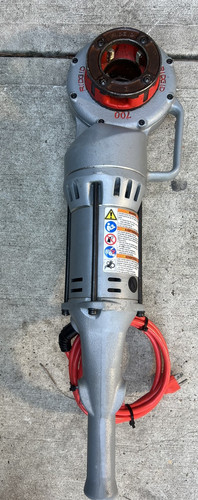 RIDGID 700 portable handheld pipe threader/2”DIE INCLUDED (SHIPS FAST) - Picture 1 of 3
