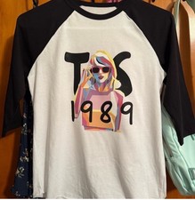 NEW Taylor Swift Black Raglan T-shirt Youth Size XL W/ Bonus SWIFTIE Items 
