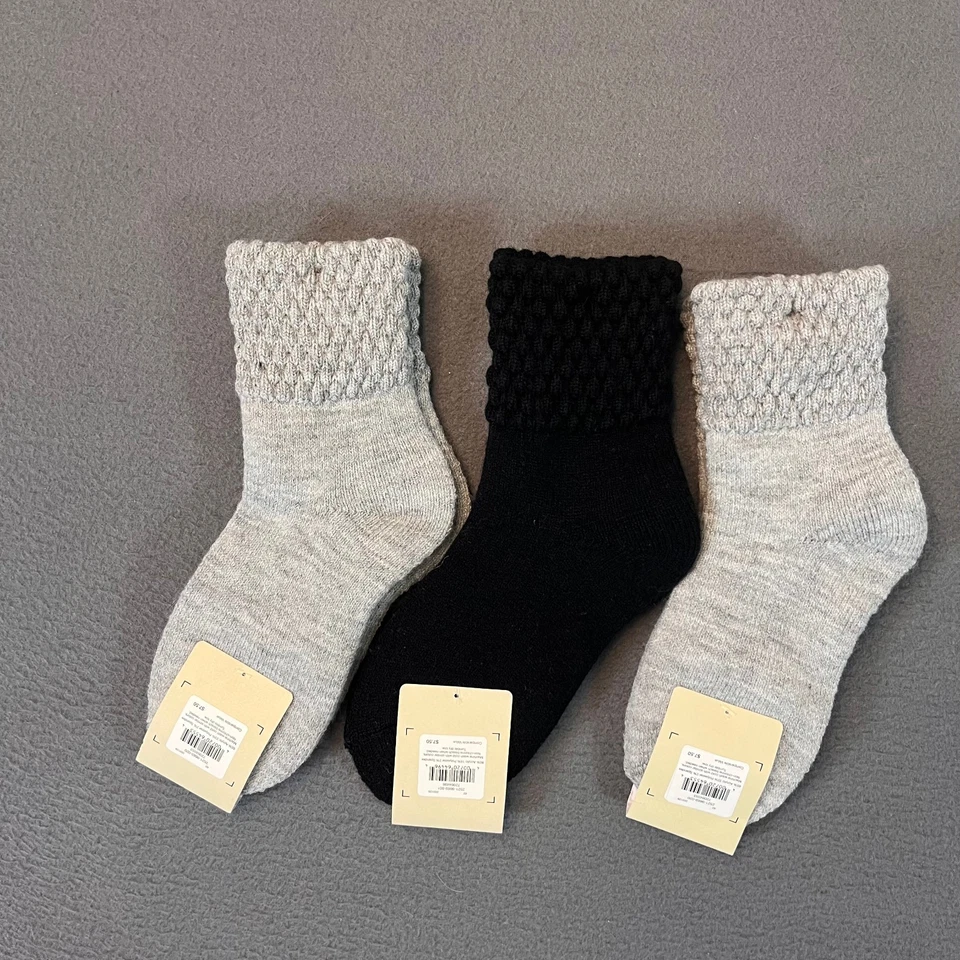 Lot of 3 G H Bass  & Company Women’s Socks Size SM One Size Gray Black Crew Rib - Image 2 of 4