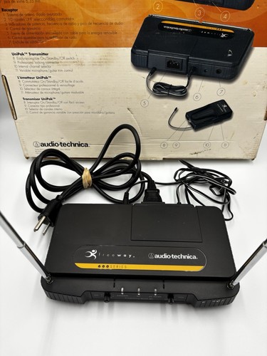 Ricevitore Audio-Technica ATW serie R600 con (2) microfoni wireless ATW-T601A - Foto 3 di 7