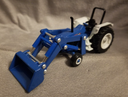 Ford Tractor Front Loaders 7740, 5640, TW-35, 8N, 1/64 Lot of 4 VTG Ertl Diecast - Picture 9 of 9