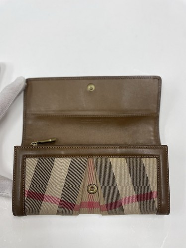 Portafoglio Burberry House con borchie a quadri - Foto 5 di 24