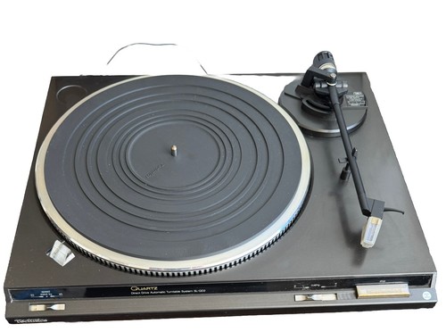 TECHNICS SL-QD2 Direct Drive Automatic Turntable with Instruction Manual - Picture 4 of 17